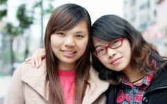 同性tube1中国帅小伙子